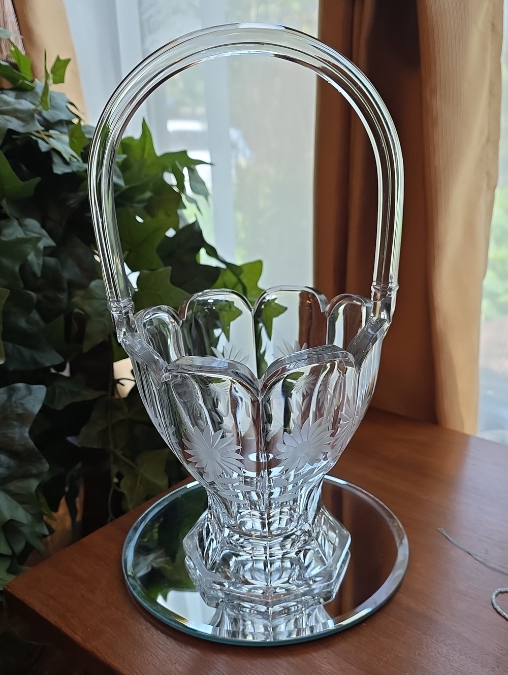 Heisey Etched Glass Vase